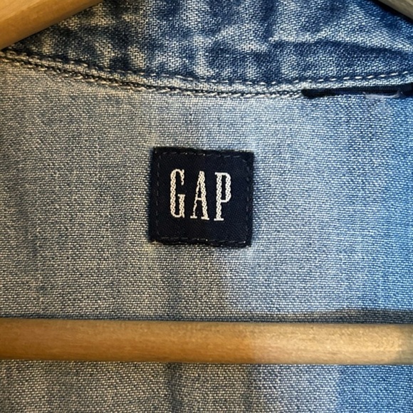 GAP Light Blue Denim Vest - Picture 5 of 5